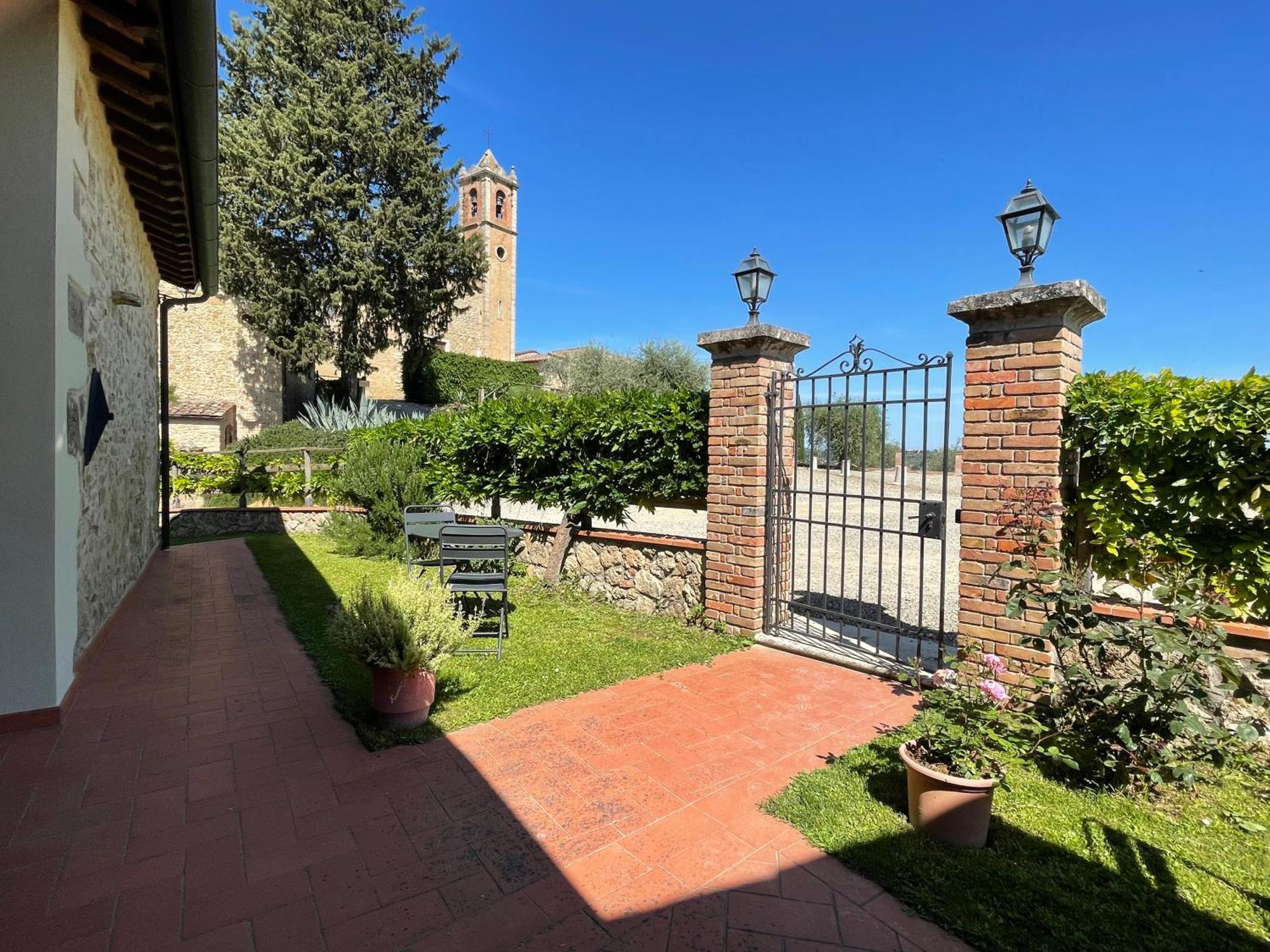 Agriturismo Castello Di Montauto Сан-Джиминьяно Экстерьер фото